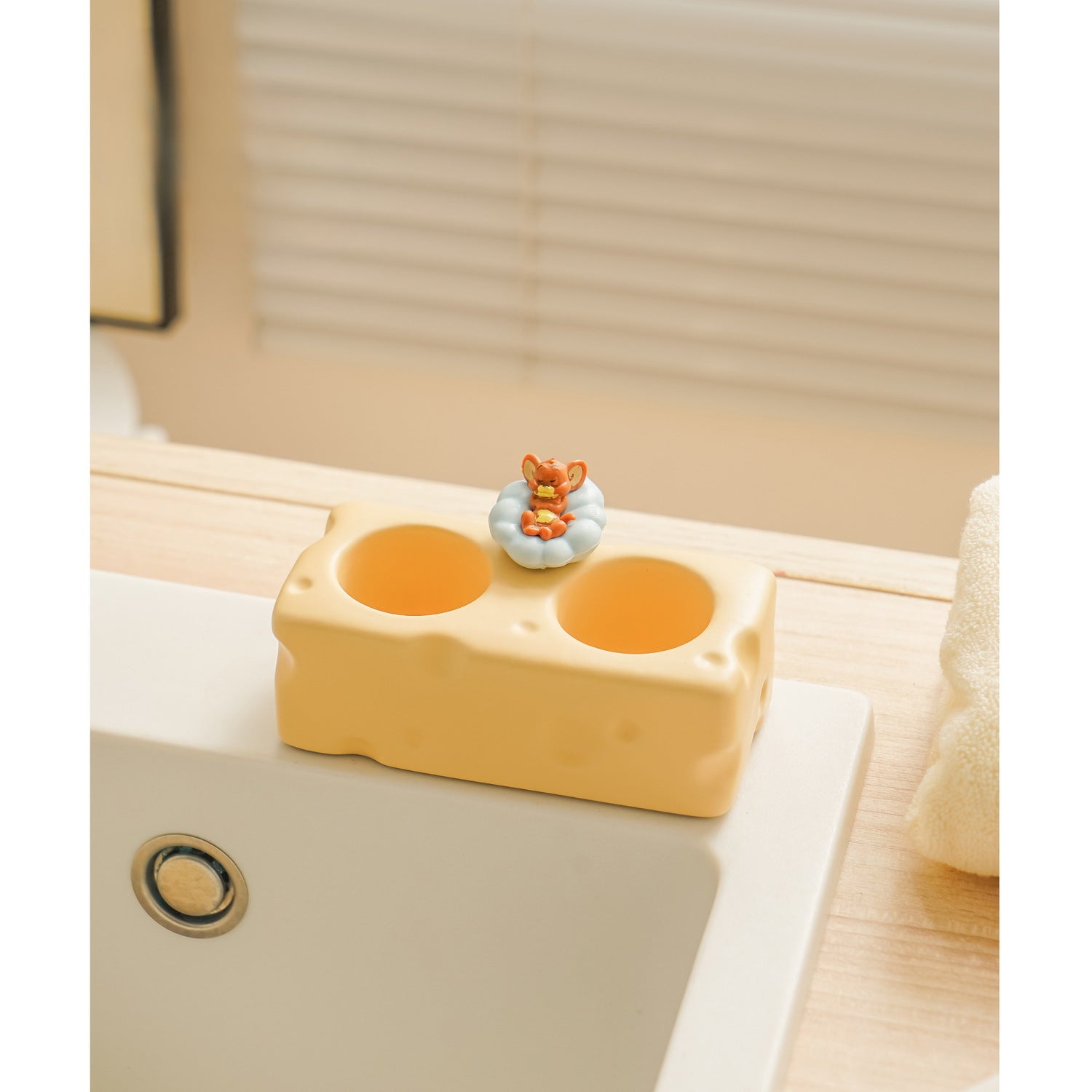 Cheese Ceramic Items in Bathroom - Dear Eastern Lynn